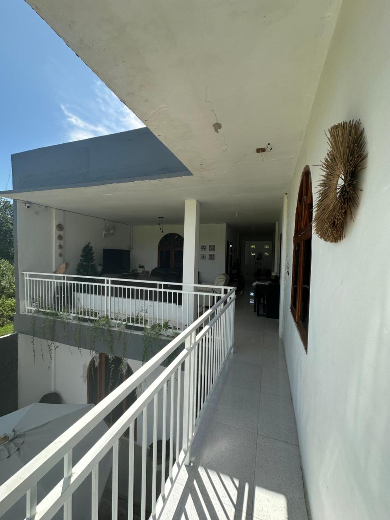 D'Flora Homestay Labuan Bajo Luaran gambar
