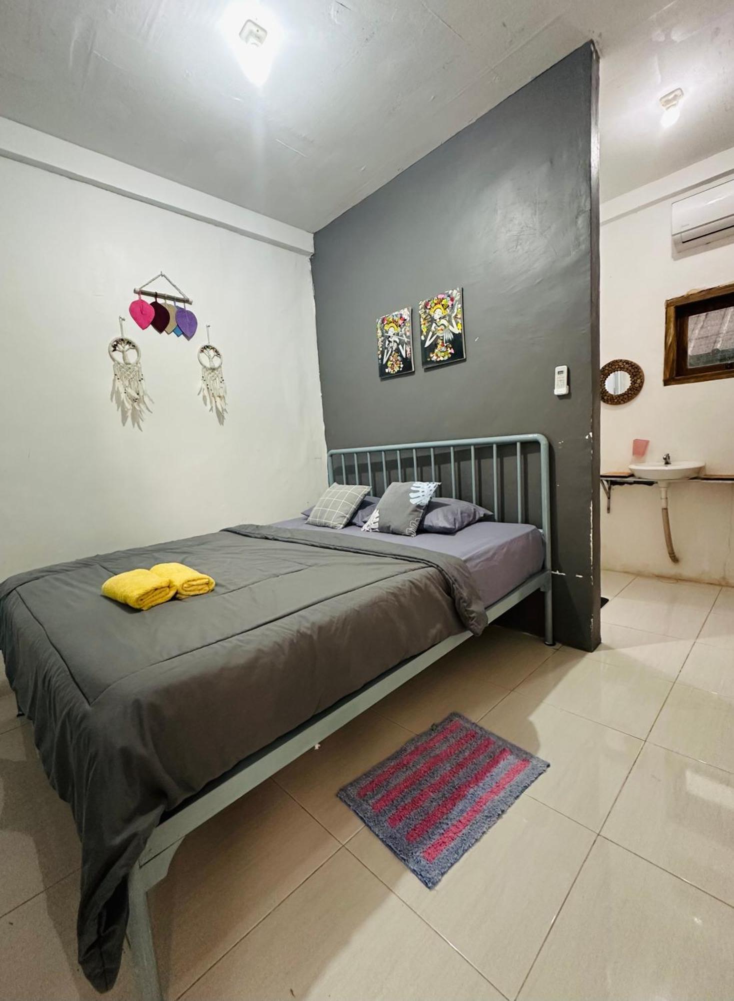 D'Flora Homestay Labuan Bajo Luaran gambar