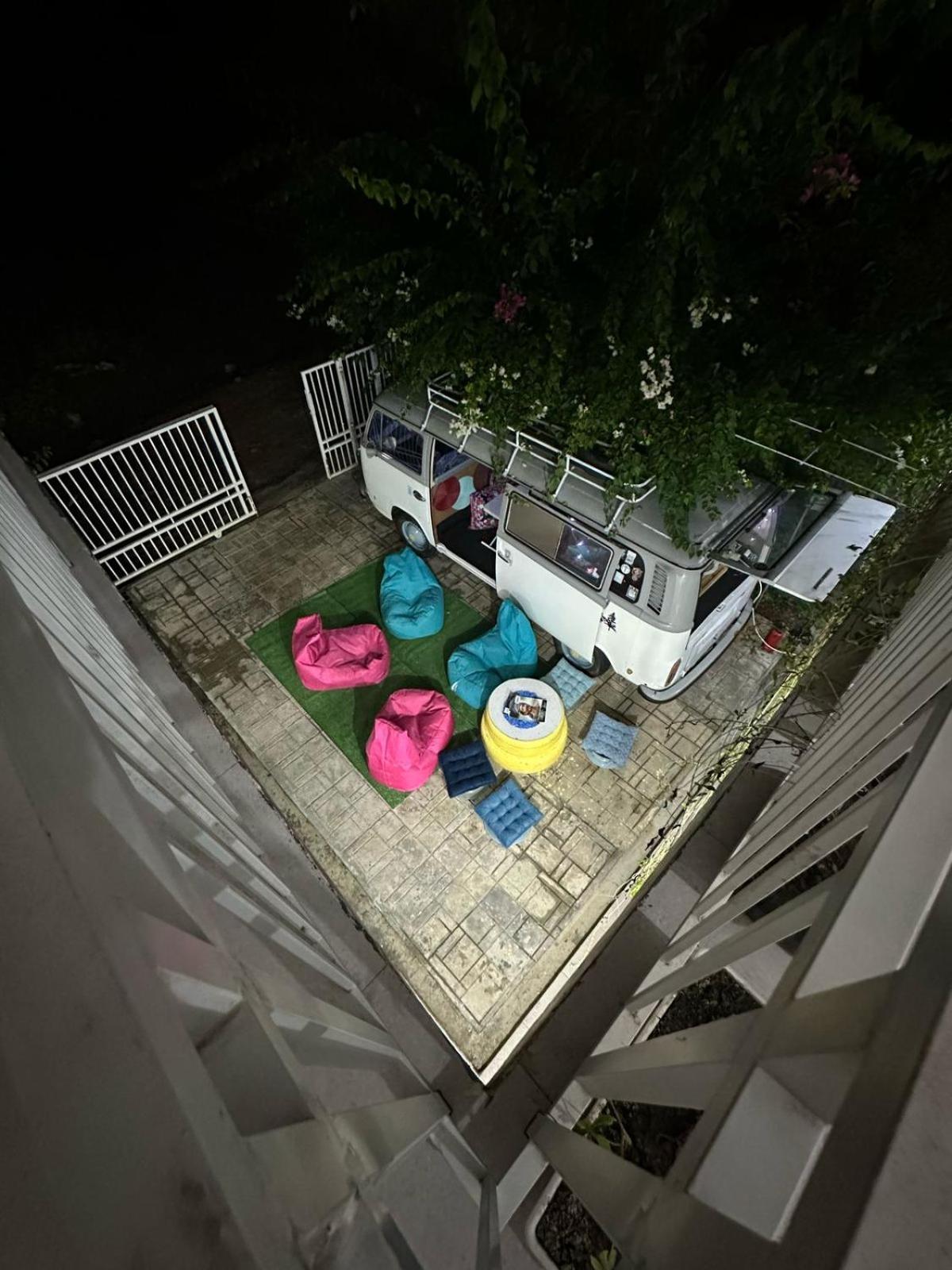 D'Flora Homestay Labuan Bajo Luaran gambar