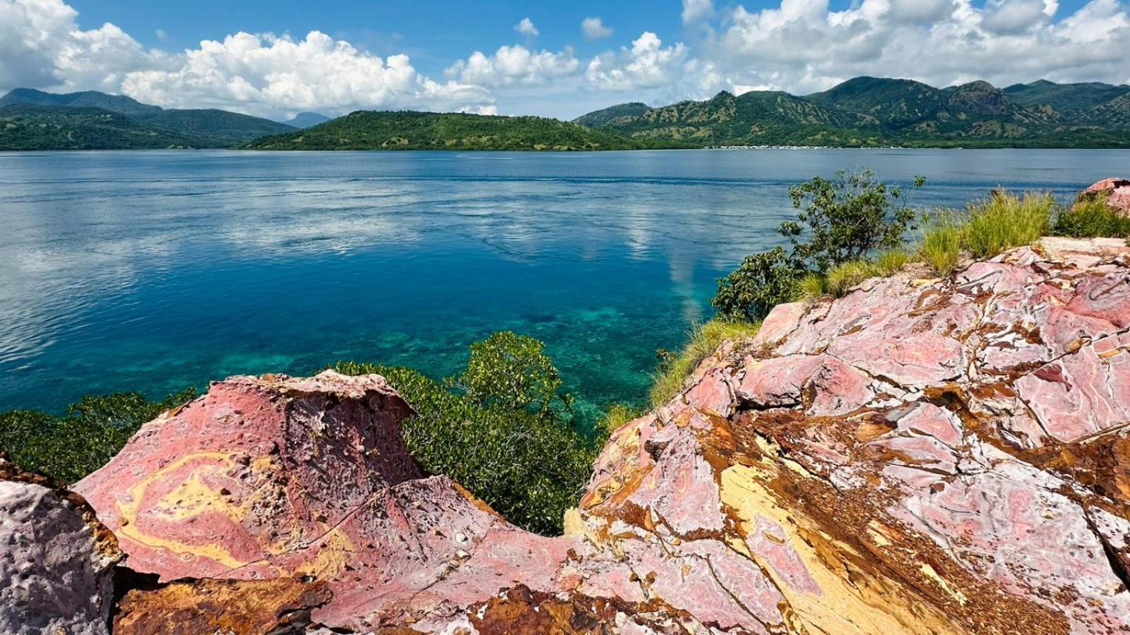 D'Flora Homestay Labuan Bajo Luaran gambar