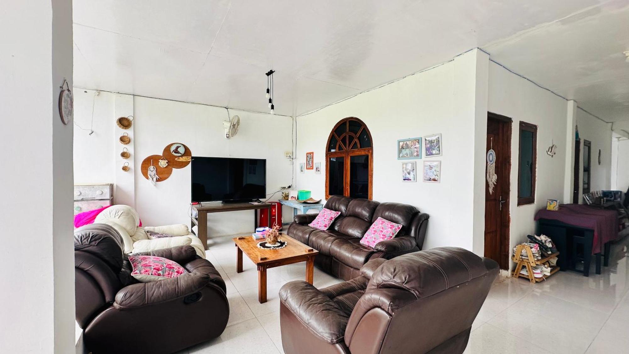 D'Flora Homestay Labuan Bajo Luaran gambar