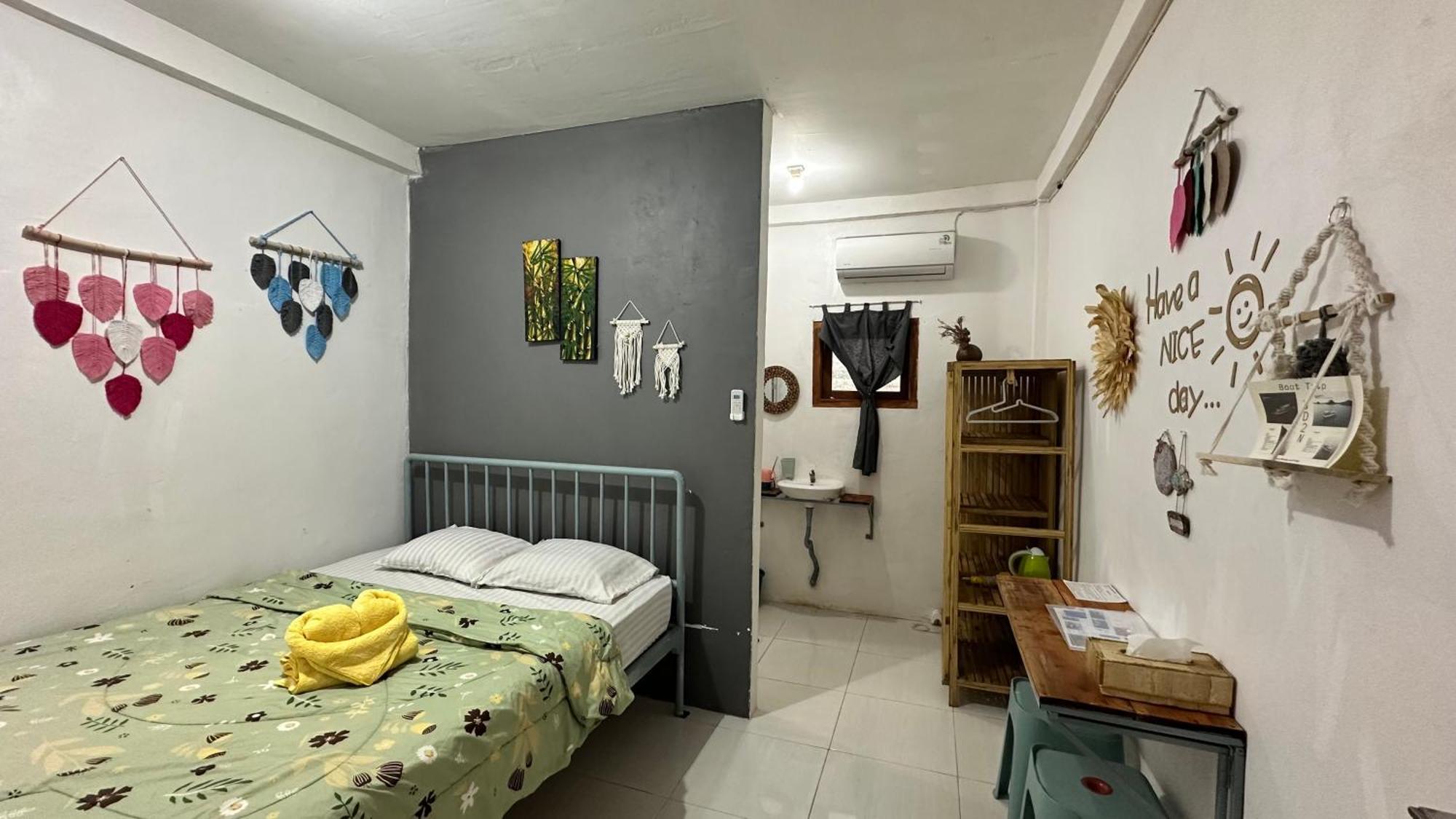 D'Flora Homestay Labuan Bajo Luaran gambar